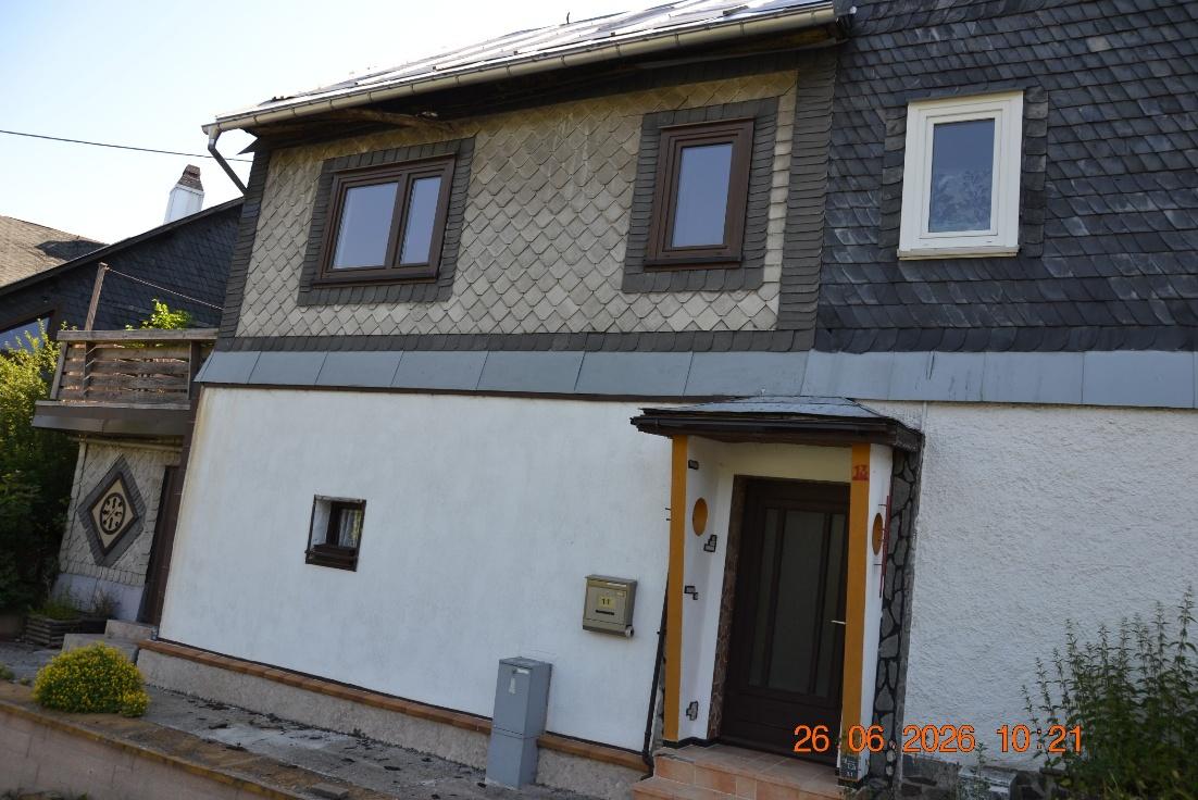Foto 2 von 9 — Einfamilienhaus, Doppelhaushälfte