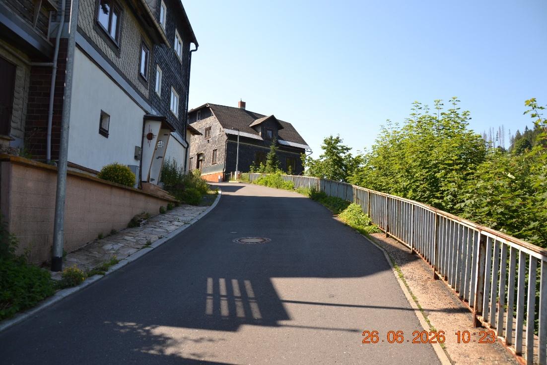 Foto 3 von 9 — Einfamilienhaus, Doppelhaushälfte
