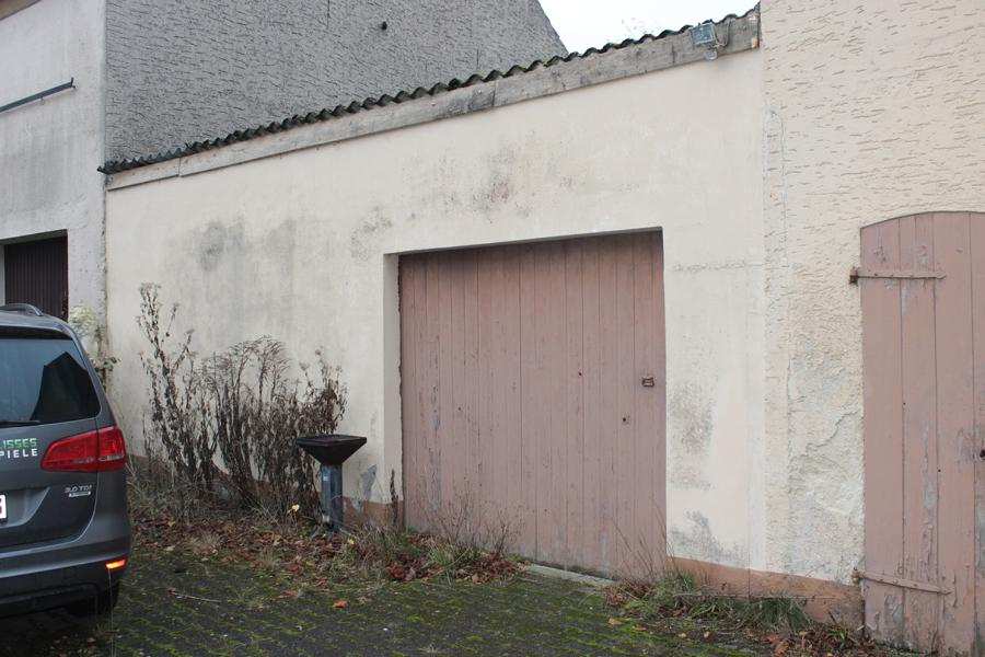 Foto 6 von 18 — Einfamilienhaus, Kfz-Stellplatz