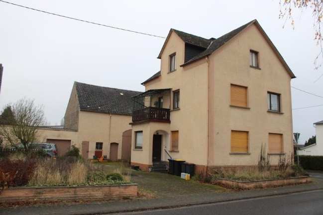 Foto 1 von 18 — Einfamilienhaus, Kfz-Stellplatz