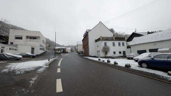 Foto 3 von 29 — Wohn-/Geschäftshaus
