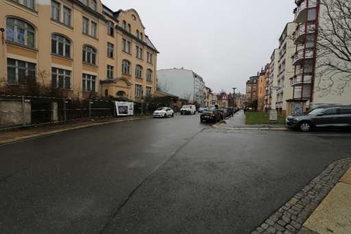 Foto 2 von 7 — Wohn-/Geschäftshaus