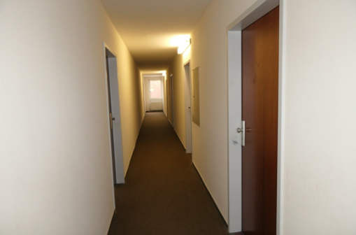 Foto 19 von 24 — Gewerbeeinheit (z.B. Laden, Büro)