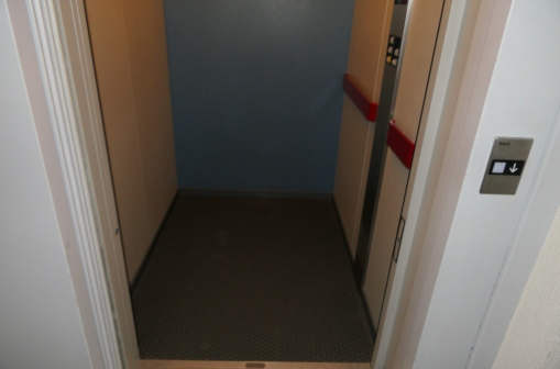 Foto 16 von 24 — Gewerbeeinheit (z.B. Laden, Büro)