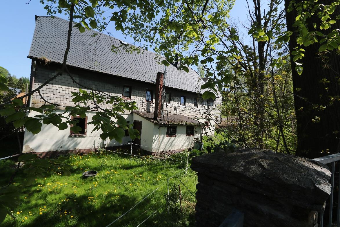 Foto 3 von 6 — Mehrfamilienhaus