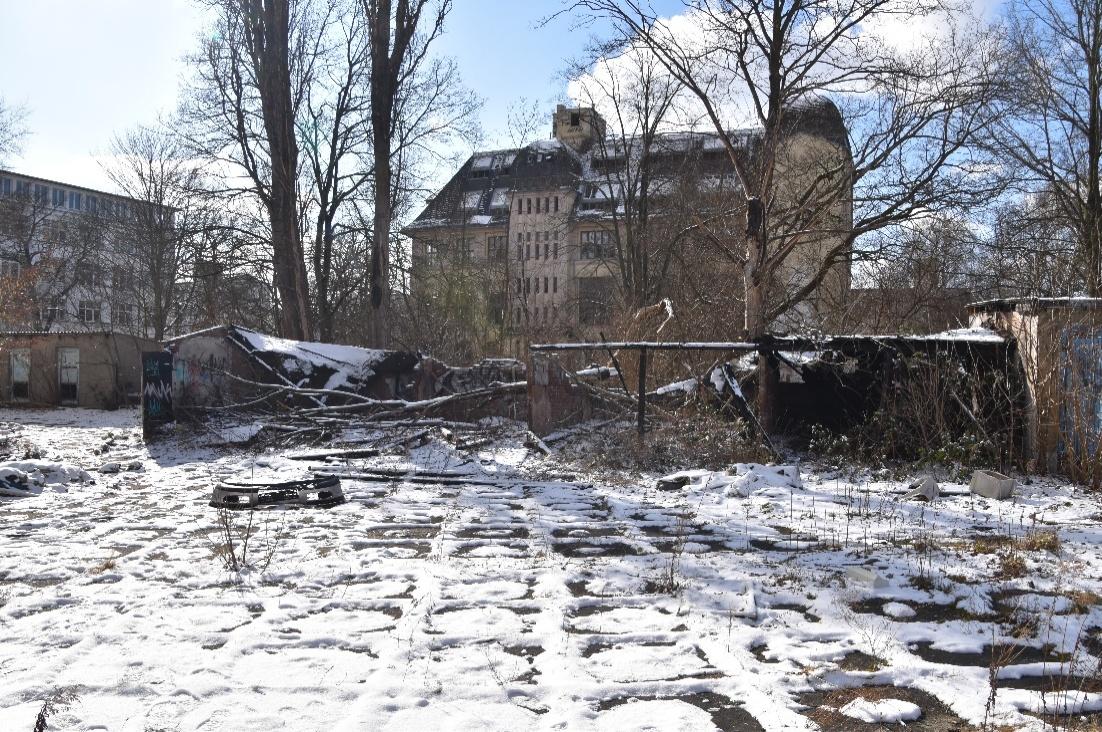 Foto 7 von 8 — gewerblich genutztes Grundstück