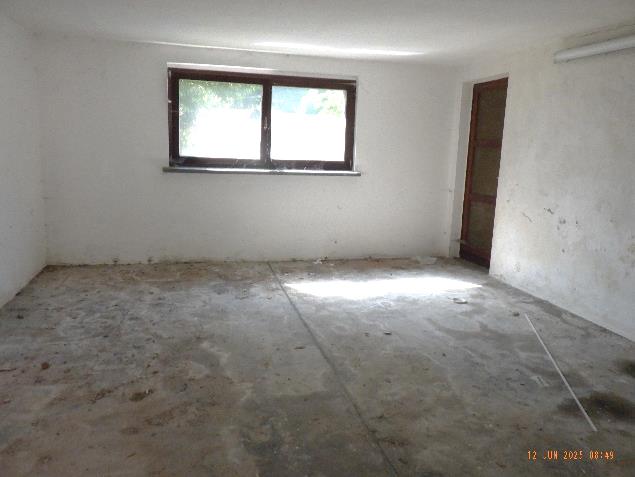 Foto 29 von 34 — Wohn-/Geschäftshaus