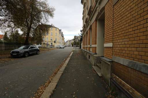 Foto 2 von 7 — Mehrfamilienhaus