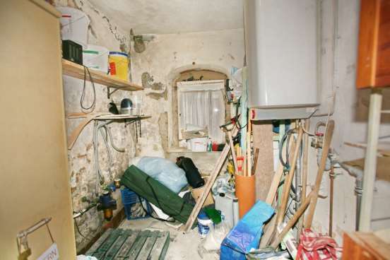 Foto 4 von 16 — Mehrfamilienhaus
