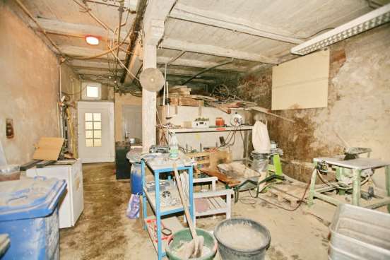 Foto 3 von 16 — Mehrfamilienhaus