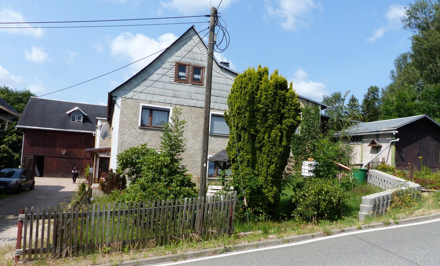 Foto 2 von 4 — Zweifamilienhaus