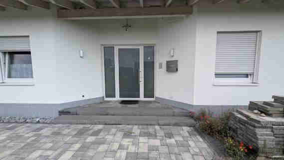 Foto 13 von 25 — Einfamilienhaus, Garage