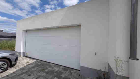 Foto 14 von 25 — Einfamilienhaus, Garage