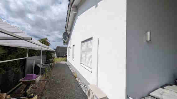 Foto 10 von 25 — Einfamilienhaus, Garage