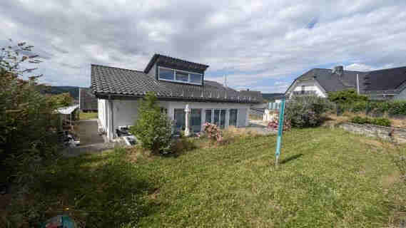 Foto 17 von 25 — Einfamilienhaus, Garage