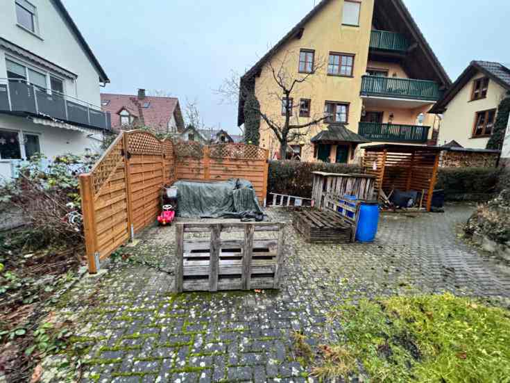 Foto 12 von 38 — Zweifamilienhaus, Zweifamilienhaus mit Doppelgarage und Gewerbeeinheit