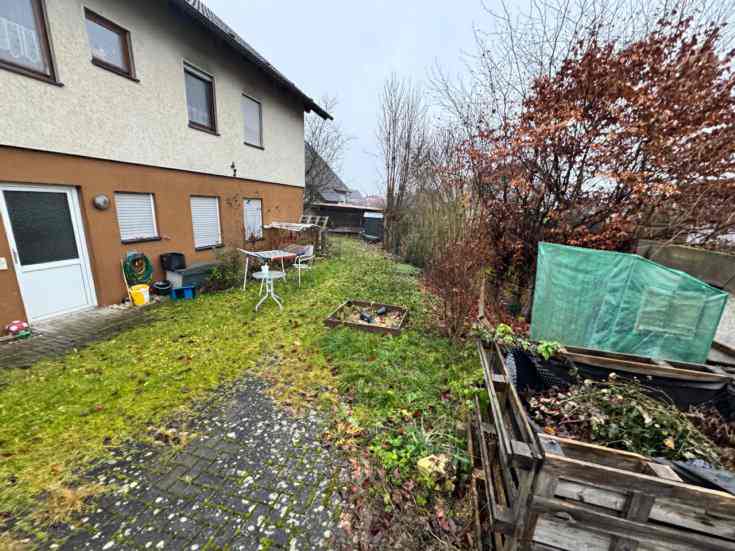Foto 13 von 38 — Zweifamilienhaus, Zweifamilienhaus mit Doppelgarage und Gewerbeeinheit