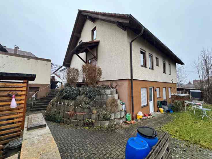 Foto 15 von 38 — Zweifamilienhaus, Zweifamilienhaus mit Doppelgarage und Gewerbeeinheit