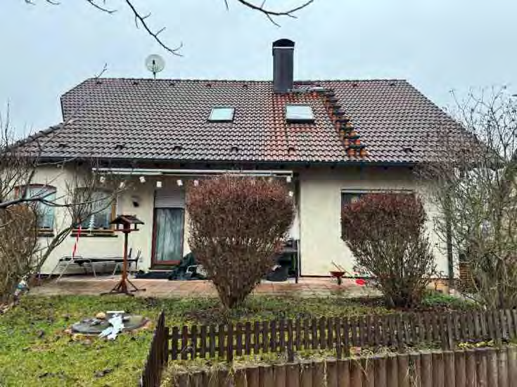 Foto 5 von 38 — Zweifamilienhaus, Zweifamilienhaus mit Doppelgarage und Gewerbeeinheit