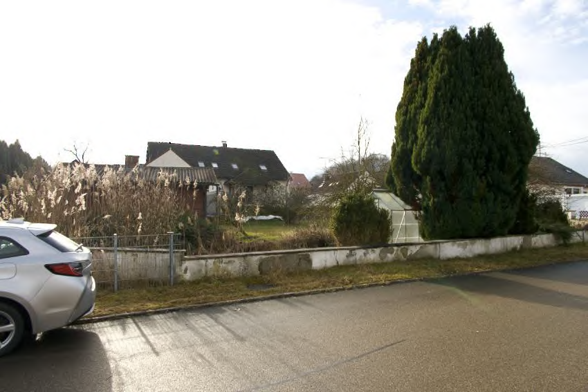 Foto 1 von 9 — Baugrundstück