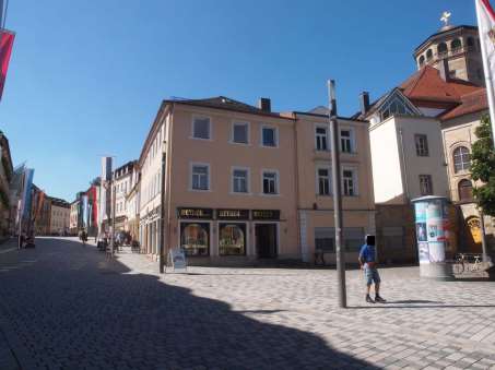 Foto 2 von 30 — Eigentumswohnung (1 bis 2 Zimmer), Eigentumswohnung (3 bis 4 Zimmer), Eigentumswohnung (1 bis 2 Zimmer), Eigentumswohnung (1 bis 2 Zimmer), Eigentumswohnung (3 bis 4 Zimmer), Eigentumswohnung (ab 5 Zimmer), Miteigentumsanteil