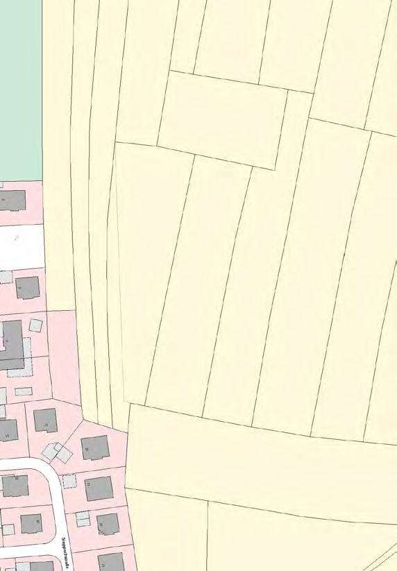 Foto 18 von 35 — unbebautes Grundstück, Wohnhaus mit Anbau und Scheune