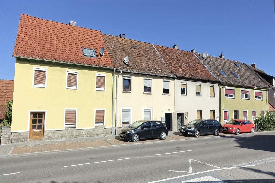 Foto 2 von 13 — Reihenhaus, Reihenmittelhaus, ca. 93 qm Wohnfläche