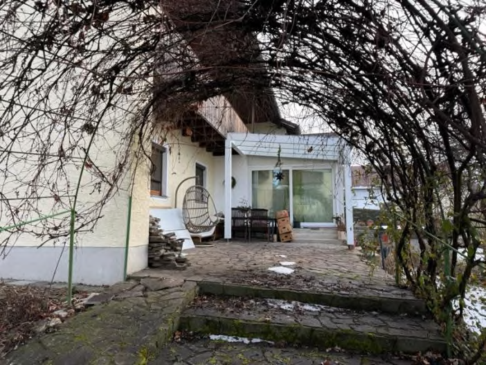Foto 6 von 18 — Mehrfamilienhaus