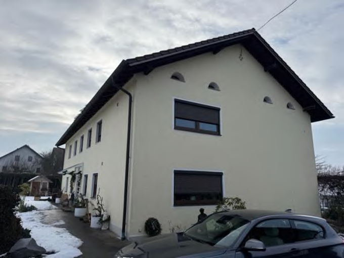 Foto 3 von 18 — Mehrfamilienhaus