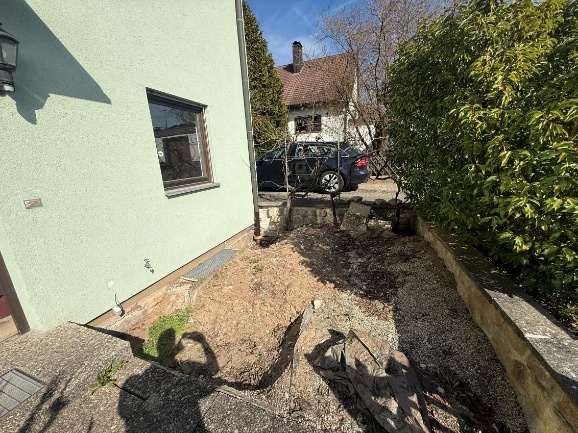 Foto 13 von 19 — Doppelhaushälfte, Garage