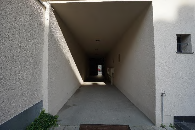 Foto 2 von 35 — Eigentumswohnung (3 bis 4 Zimmer), Kfz-Stellplatz (Tiefgarage)