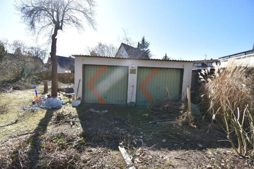 Foto 18 von 36 — Mehrfamilienhaus, Garage, Dreifamilienhaus (Reiheneckhaus), Doppelgarage