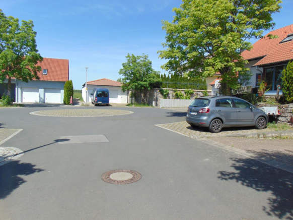 Foto 19 von 20 — Einfamilienhaus, Garage