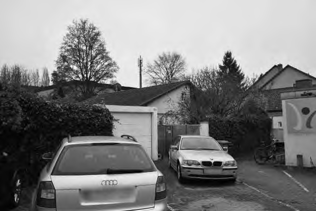 Foto 6 von 10 — Einfamilienhaus, Garage