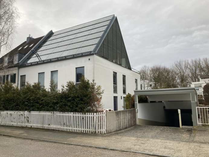 Foto 4 von 35 — Eigentumswohnung (3 bis 4 Zimmer), Kfz-Stellplatz (Tiefgarage)