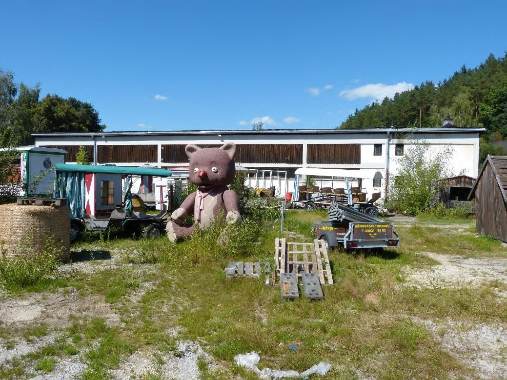 Foto 1 von 25 — gewerblich genutztes Grundstück, unbebautes Grundstück