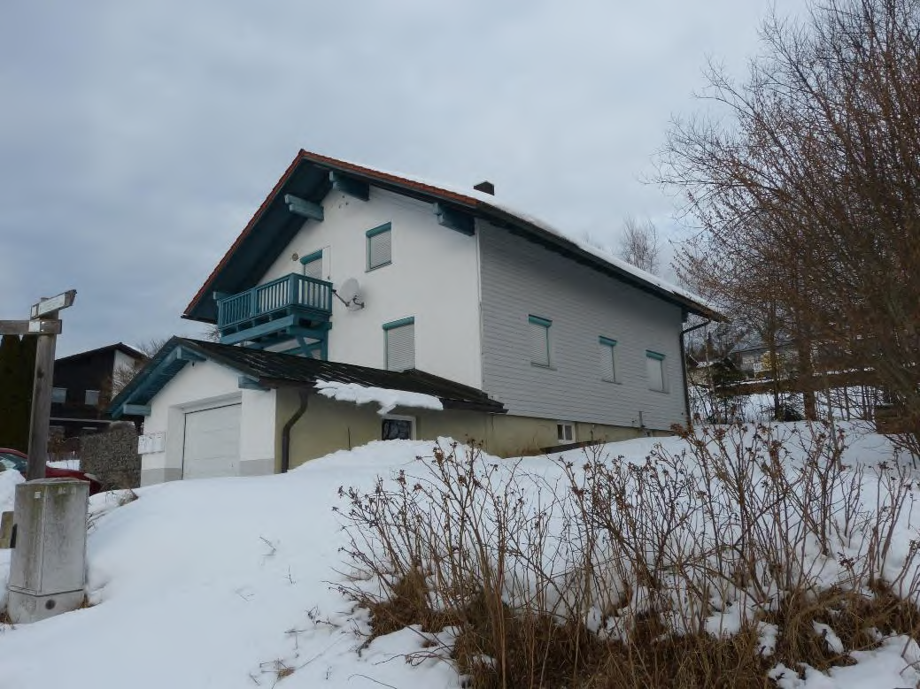 Foto 1 von 28 — Zweifamilienhaus