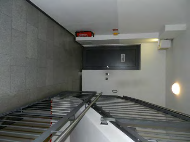 Foto 9 von 37 — Gewerbeeinheit (z.B. Laden, Büro)