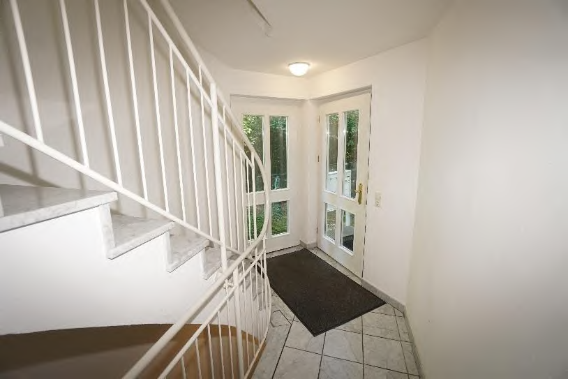 Foto 5 von 35 — Eigentumswohnung (1 bis 2 Zimmer), Kfz-Stellplatz (Tiefgarage)