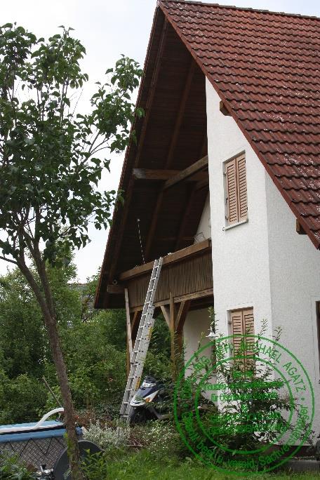 Foto 10 von 12 — Einfamilienhaus, Garage