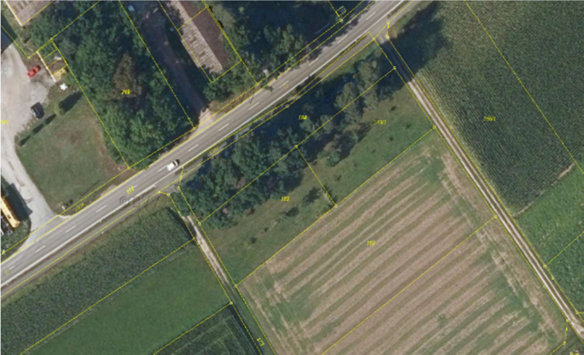 Foto 14 von 15 — land- und forstwirtschaftlich genutztes Grundstück, unbebautes Grundstück