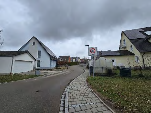 Foto 5 von 19 — Mehrfamilienhaus