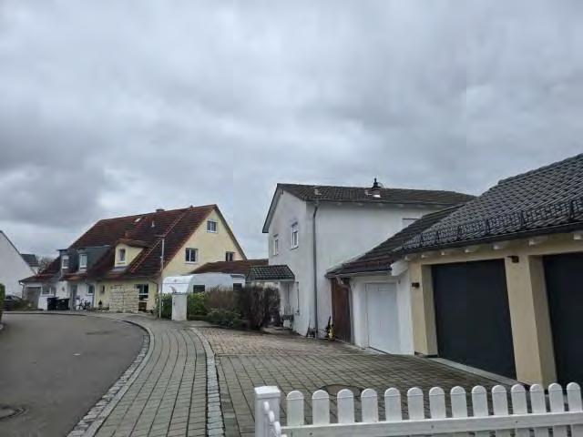 Foto 4 von 19 — Mehrfamilienhaus