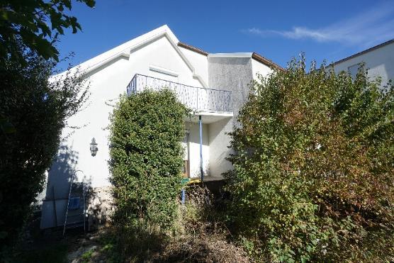 Foto 2 von 36 — Zweifamilienhaus