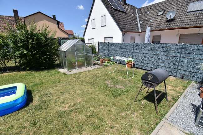 Foto 17 von 24 — Eigentumswohnung (3 bis 4 Zimmer), Kfz-Stellplatz