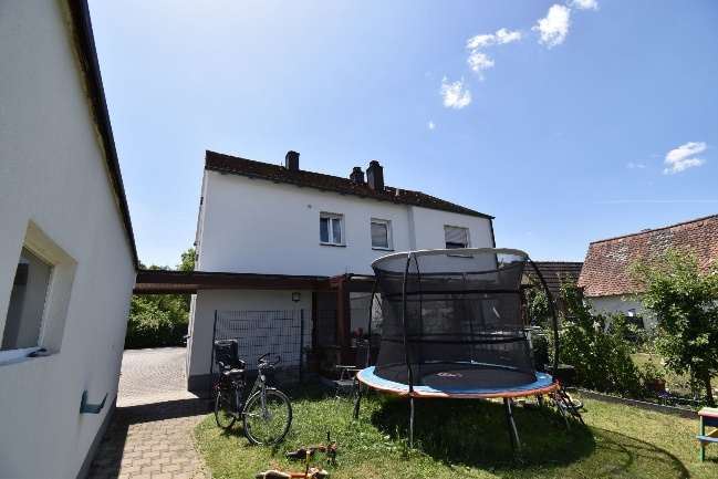 Foto 19 von 24 — Eigentumswohnung (3 bis 4 Zimmer), Kfz-Stellplatz