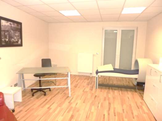 Foto 49 von 56 — Eigentumswohnung (ab 5 Zimmer), Gewerbeeinheit (z.B. Laden, Büro), Garage, Sonstiges
