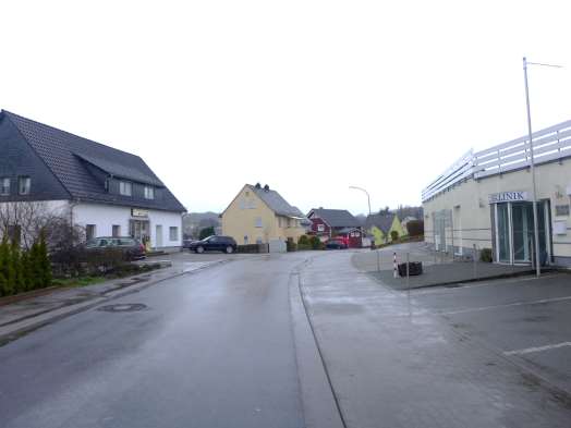 Foto 32 von 56 — Eigentumswohnung (ab 5 Zimmer), Gewerbeeinheit (z.B. Laden, Büro), Garage, Sonstiges