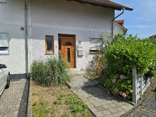 Foto 1 von 10 — Reihenhaus