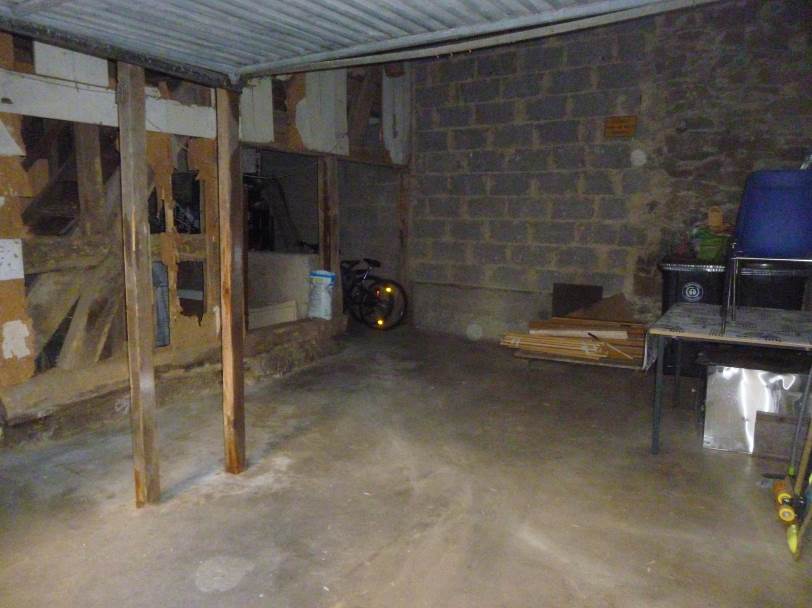 Foto 1 von 13 — Zweifamilienhaus
